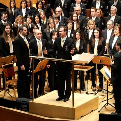 100 años haciendo felices a los ejeanos con la música